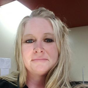 Meet your Posher, Joni